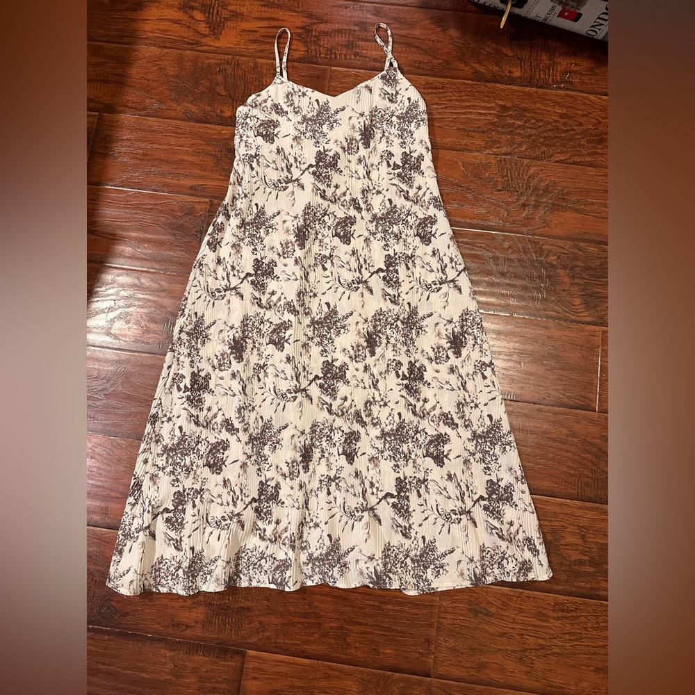 White and Greypurple Midi Sundress with Sweetheart Neckline
